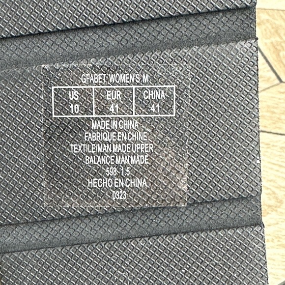 GUESS Black Rhinestone Platform Slides - Picture 8 of 8